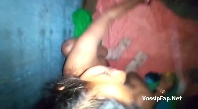 Gf ko chodne se pehle nangi kar video bnayi